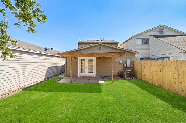 $1,700 | 12104 Burdine Street, Houston, TX 77035