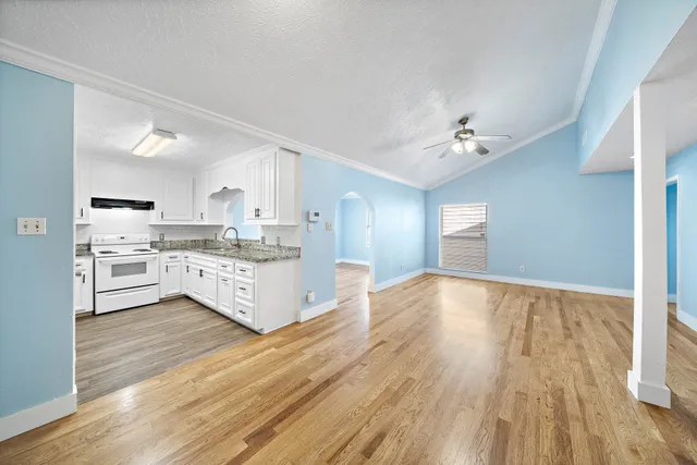 $1,700 | 12104 Burdine Street, Houston, TX 77035