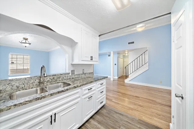 $1,700 | 12104 Burdine Street, Houston, TX 77035