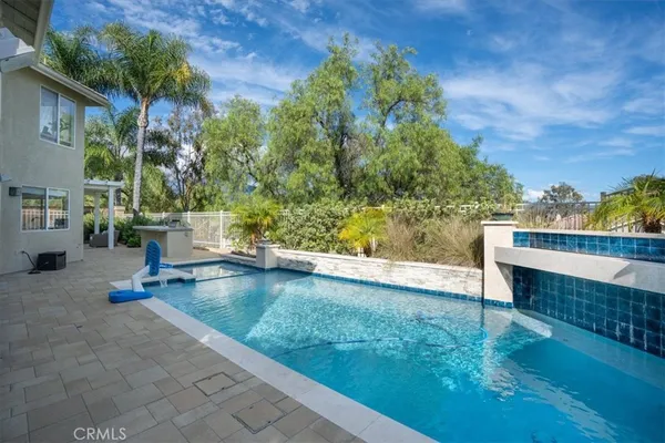 $1,999,000 | 6 Las Pisadas, Rancho Santa Margarita, CA 92688