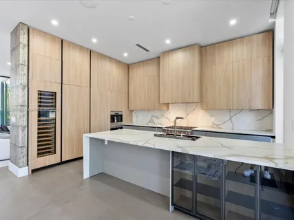 $5,149,000 | 871 Northeast 83rd Street, Miami, FL 33138