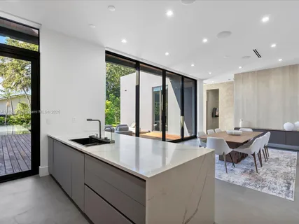$5,149,000 | 871 Northeast 83rd Street, Miami, FL 33138