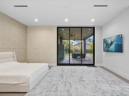 $5,149,000 | 871 Northeast 83rd Street, Miami, FL 33138