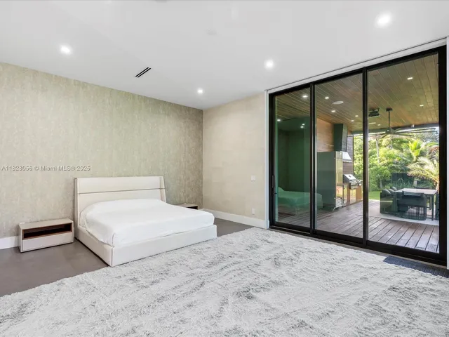 $5,149,000 | 871 Northeast 83rd Street, Miami, FL 33138