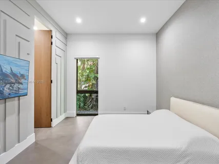 $5,149,000 | 871 Northeast 83rd Street, Miami, FL 33138