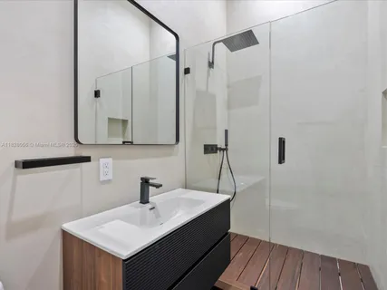 $5,149,000 | 871 Northeast 83rd Street, Miami, FL 33138