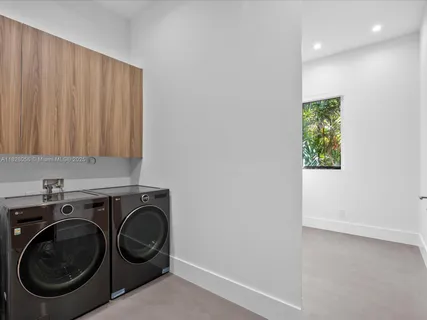 $5,149,000 | 871 Northeast 83rd Street, Miami, FL 33138