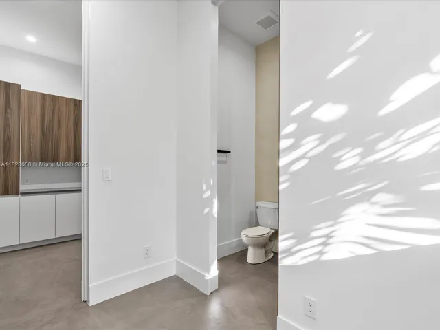 $5,149,000 | 871 Northeast 83rd Street, Miami, FL 33138