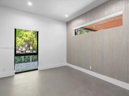 $5,149,000 | 871 Northeast 83rd Street, Miami, FL 33138