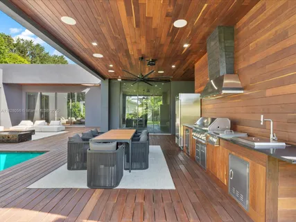 $5,149,000 | 871 Northeast 83rd Street, Miami, FL 33138