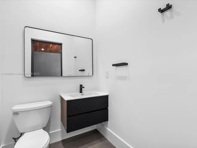 $5,149,000 | 871 Northeast 83rd Street, Miami, FL 33138