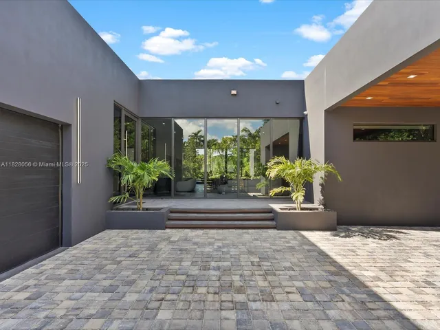 $5,149,000 | 871 Northeast 83rd Street, Miami, FL 33138