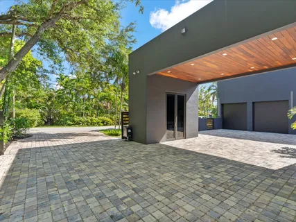 $5,149,000 | 871 Northeast 83rd Street, Miami, FL 33138