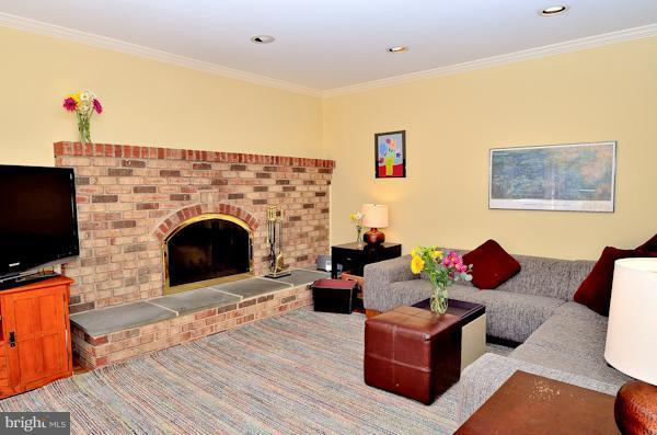 7701 Lear Road McLean, VA 22102 - Photo 16 of 30 Family Room