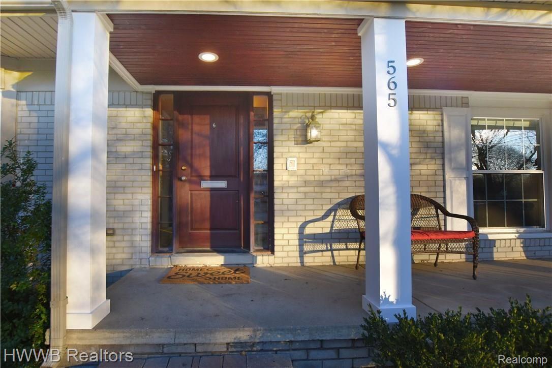 565 South Cranbrook Road Birmingham, MI 48009 - Photo 2 of 31 Inviting Front Porch with New Front Door