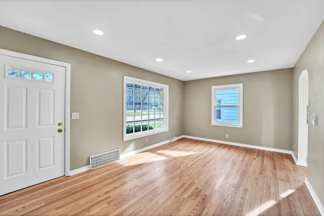 $244,900 | 3410 5th Avenue, Racine, WI 53402