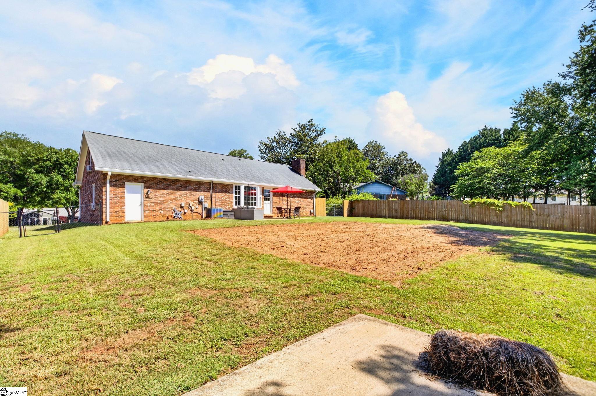 102 Ambergate Court Greer, SC 29650 - Photo 31 of 39