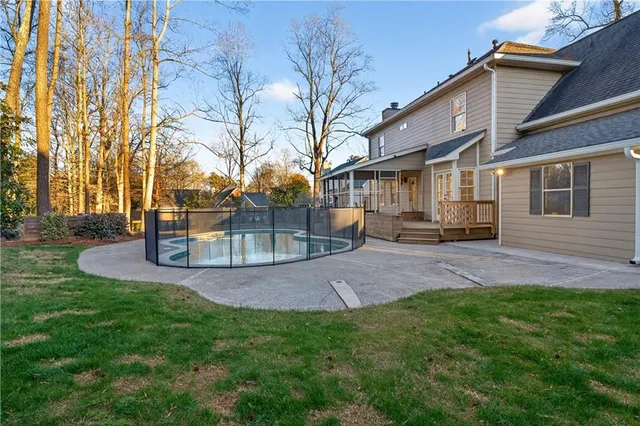$799,900 | 140 Derby Forest Court, Roswell, GA 30076