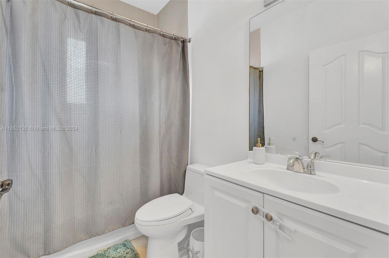 2905 Northeast 4th Street Homestead, FL 33033 - Photo 15 of 47