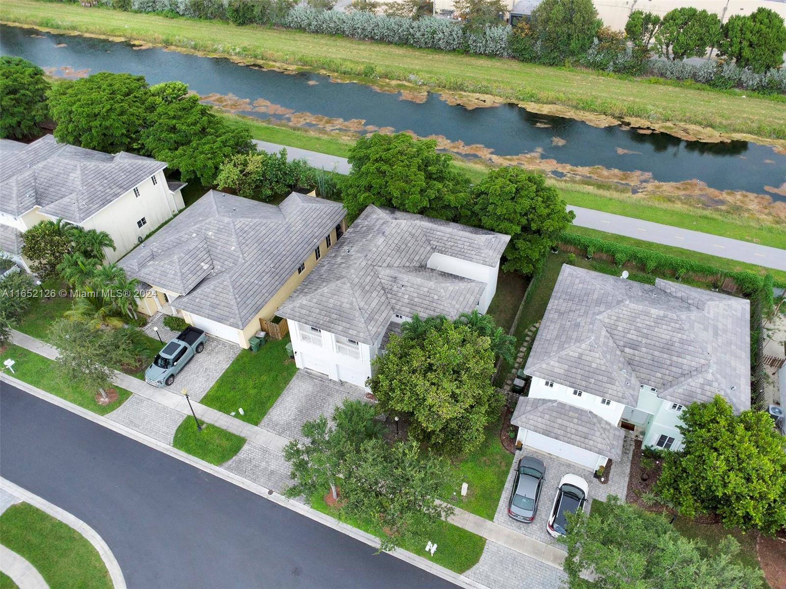 2905 Northeast 4th Street Homestead, FL 33033 - Photo 5 of 47