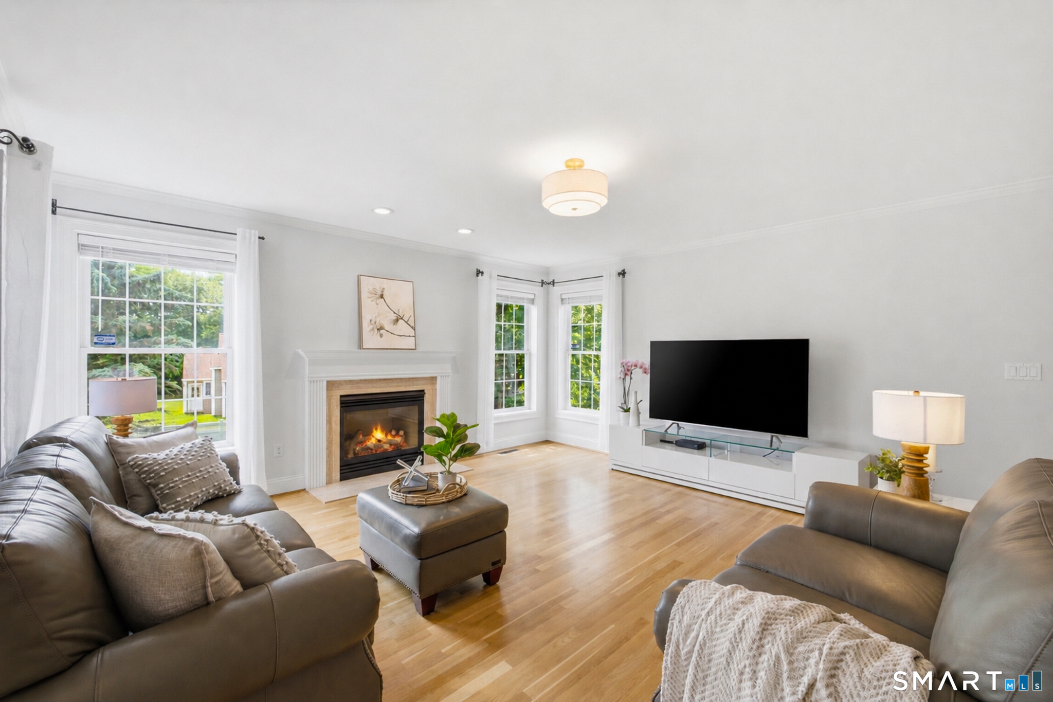 136 Talcott Ridge Road South Windsor, CT 06074 - Photo 4 of 40