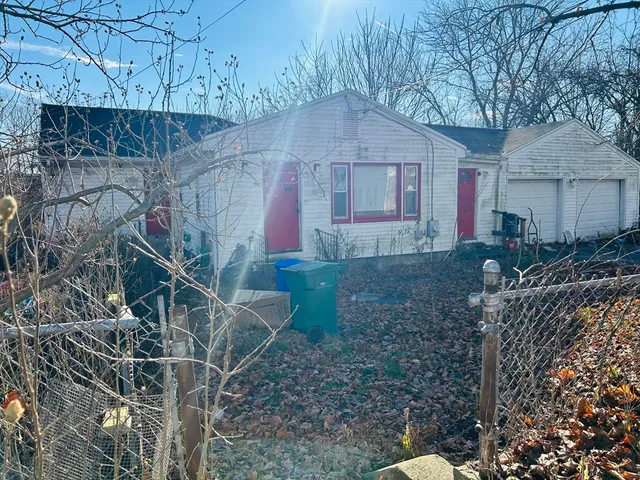 a house view with a outdoor space