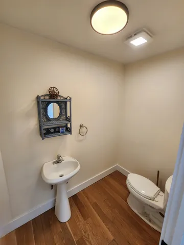 $850,000 | 440 Deer Creek Road, Linden, TN 37096