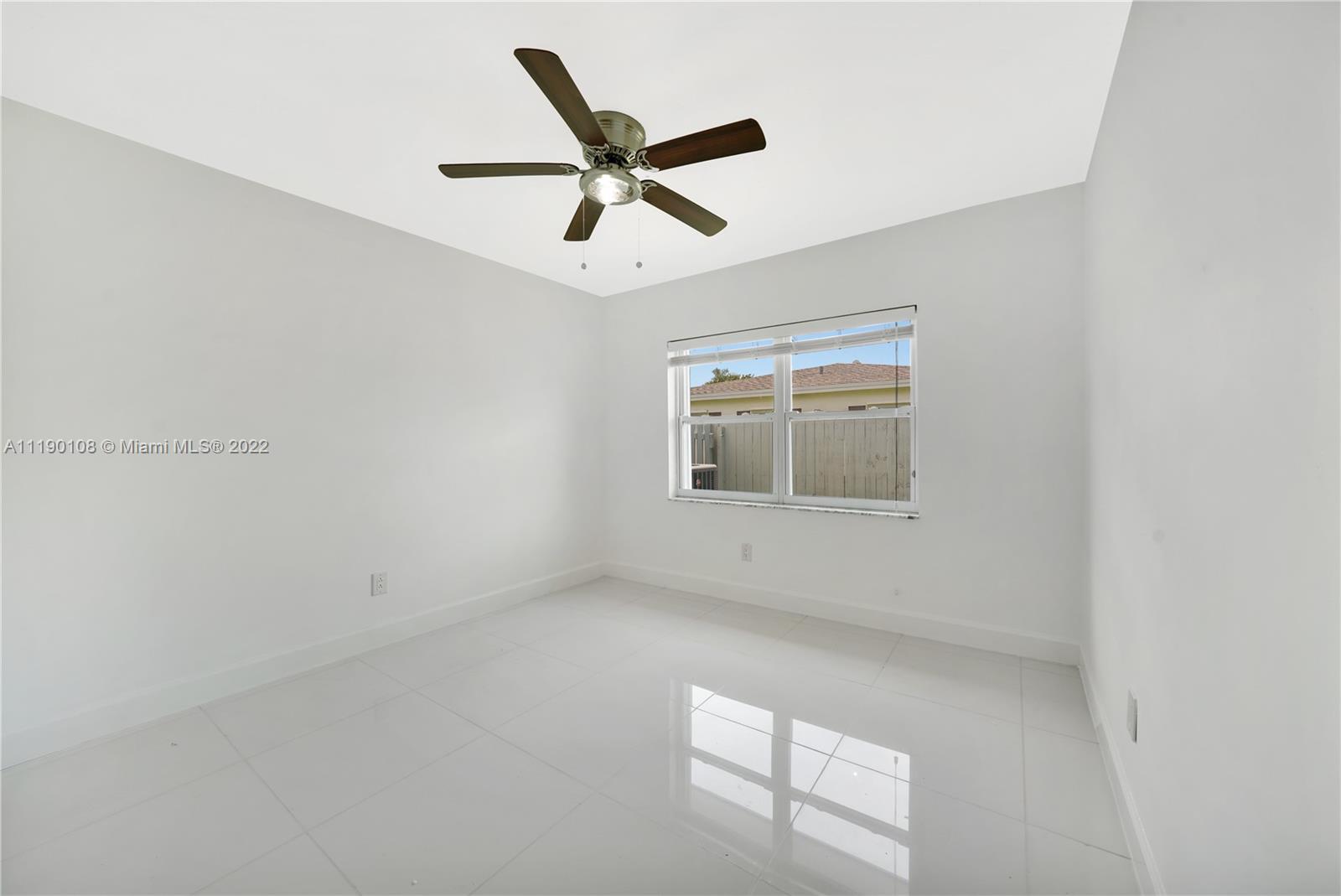 4641 Armadillo Street Boca Raton, FL 33428 - Photo 16 of 60 a very nice looking room