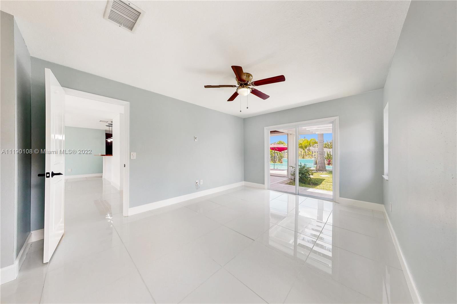 4641 Armadillo Street Boca Raton, FL 33428 - Photo 23 of 60
