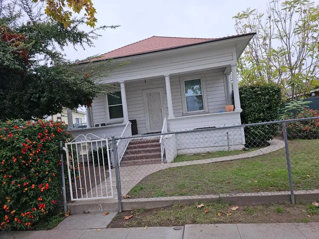 front view of house with a yard