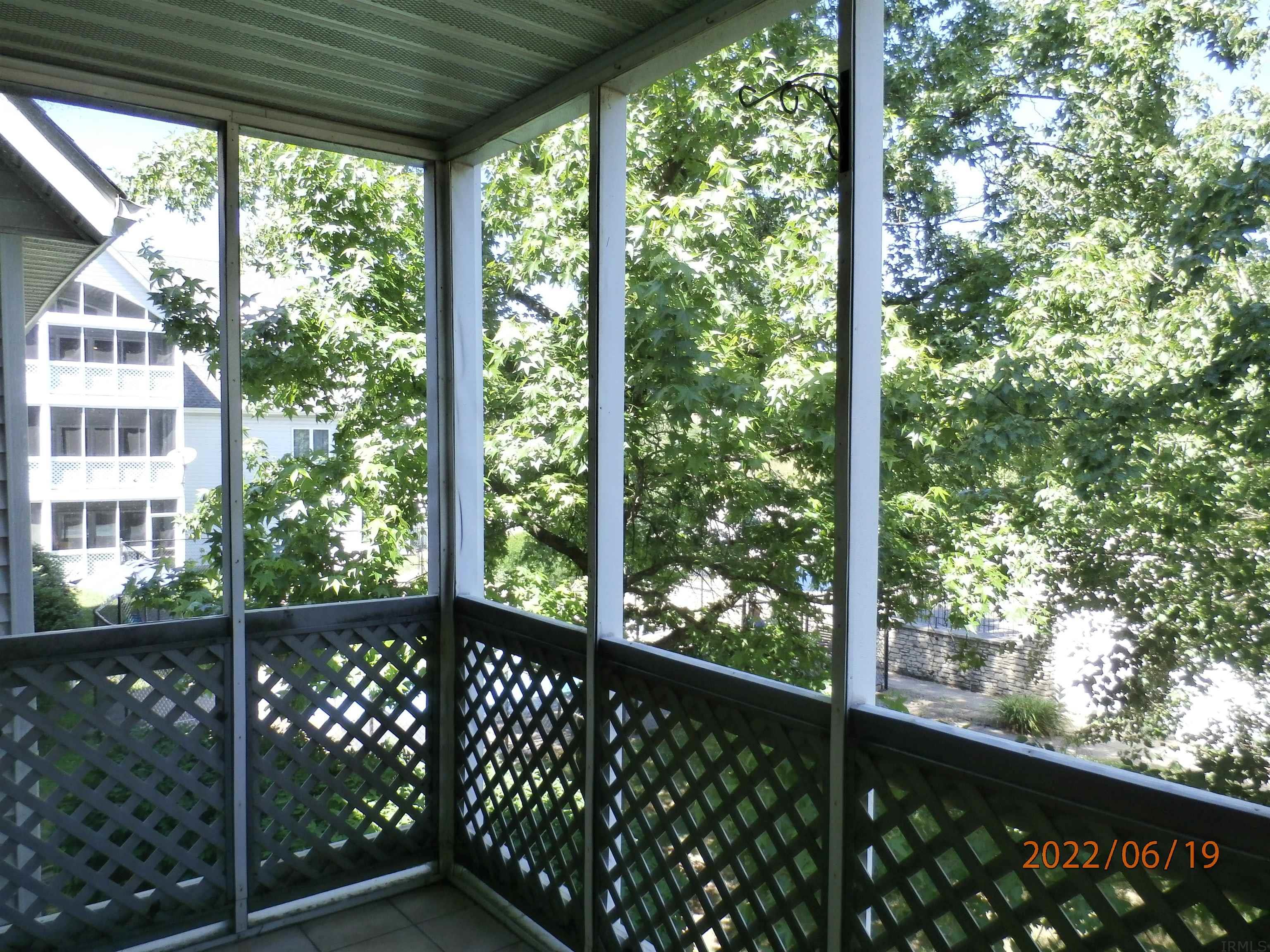 1368 South College Mall Road, Unit I4 Bloomington, IN 47401 - Photo 19 of 20 Gallery Image 19