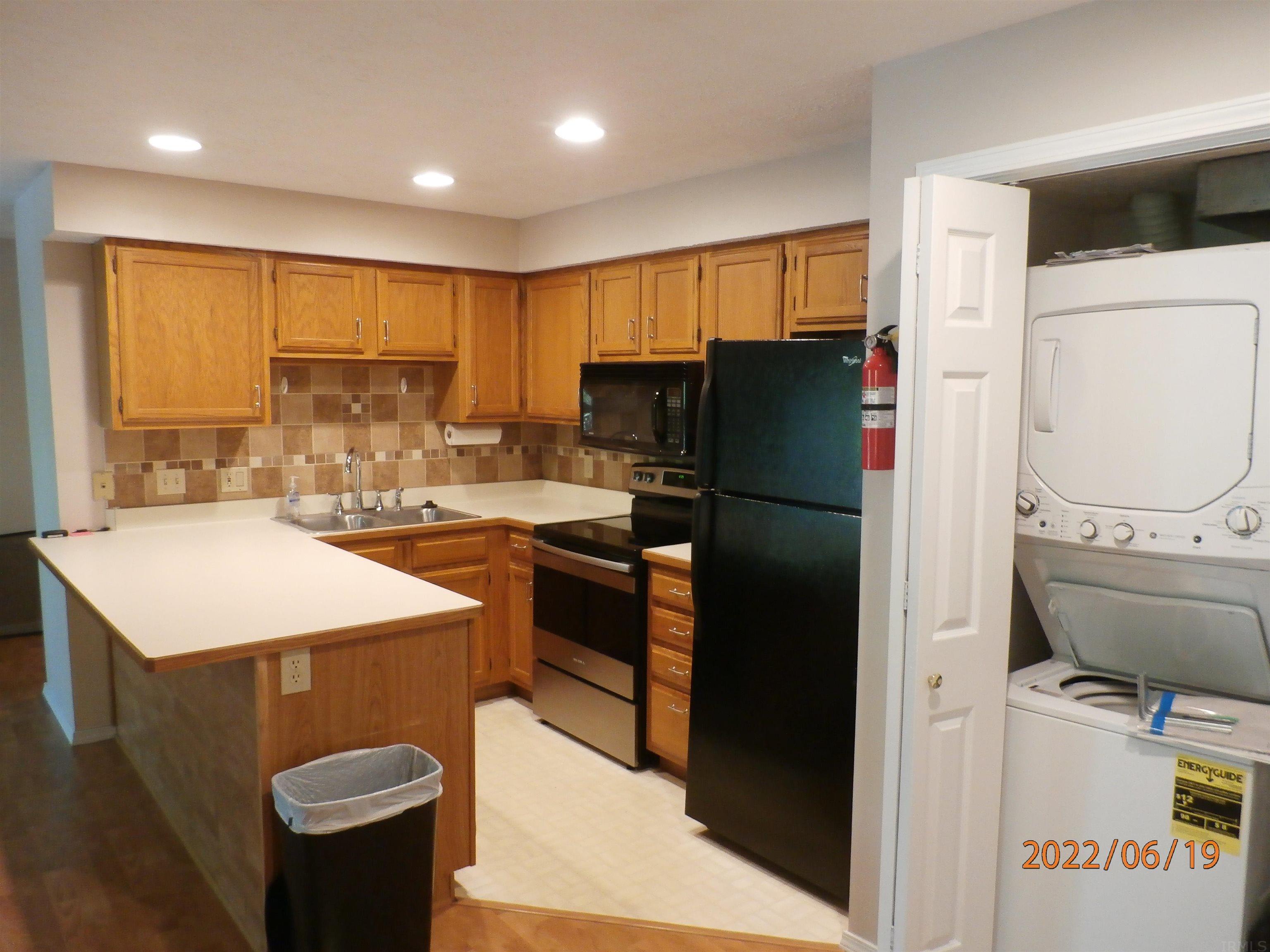1368 South College Mall Road, Unit I4 Bloomington, IN 47401 - Photo 6 of 20 Gallery Image 6
