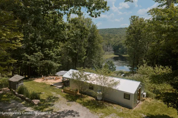 $675,000 | 689 Church Road, Mountain Dale, NY 12763
