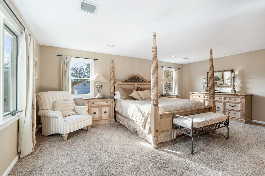 34 Barton Road Foxboro, MA 02035 - Photo 13 of 33 Gallery Image 13