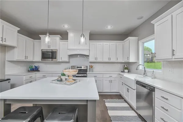 $669,950 | 6100 Barth Road, Shawnee, KS 66226