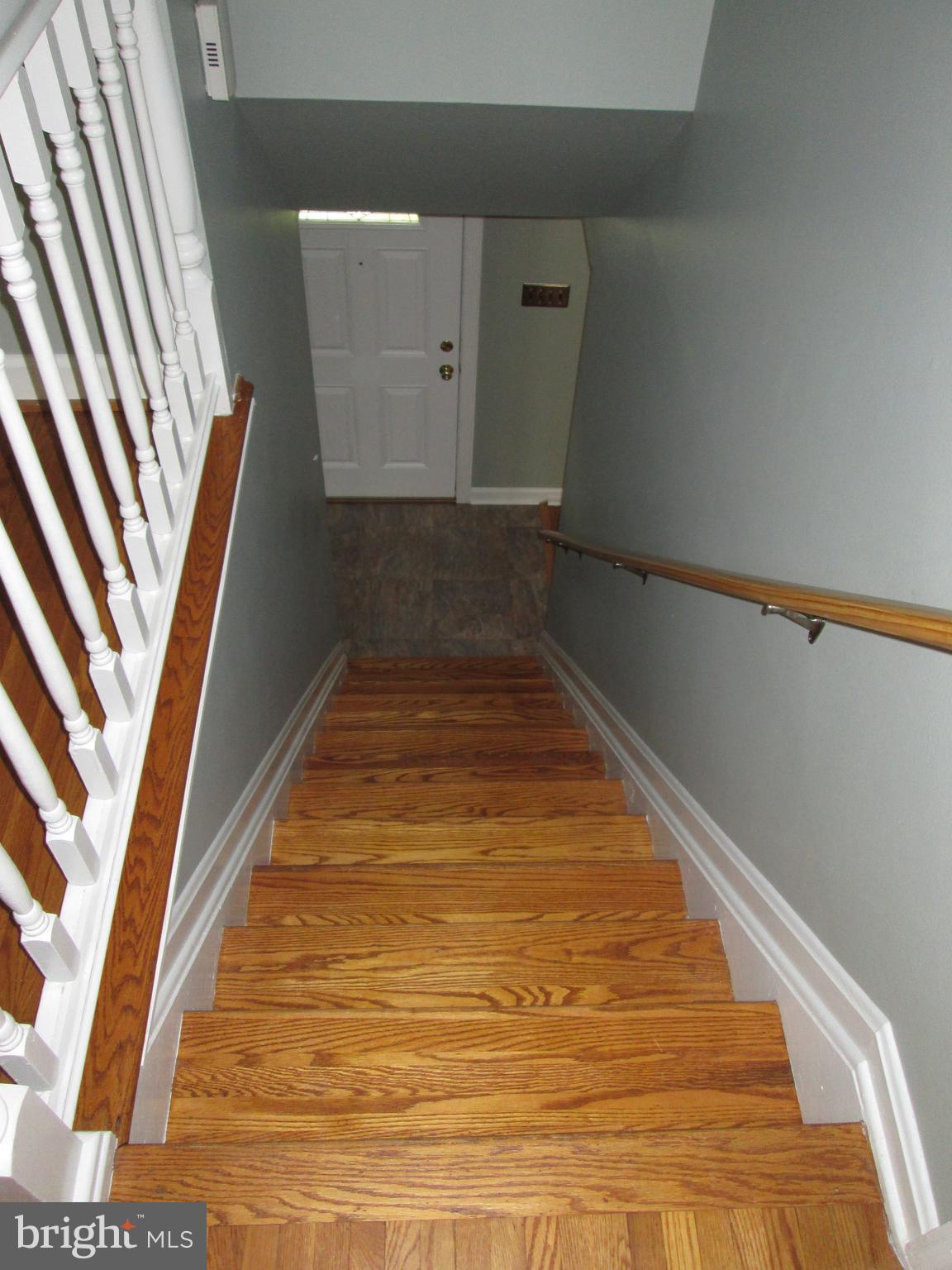 7401 Castle Road Manassas, VA 20109 - Photo 29 of 45 Stairs