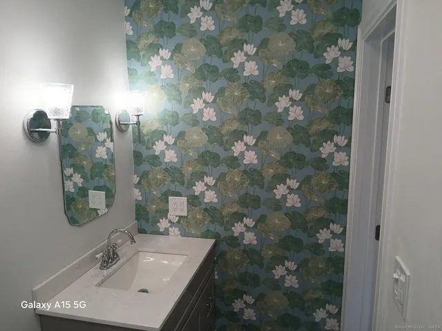 $4,950,000 | 117 Water Street, Stonington, CT 06378