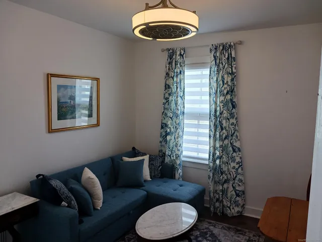 $4,950,000 | 117 Water Street, Stonington, CT 06378