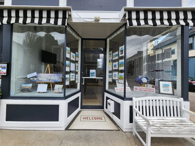 $4,950,000 | 117 Water Street, Stonington, CT 06378