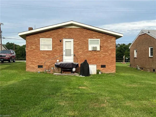 $725,000 | 6327 Blazing Star Drive, Archdale, NC 27263
