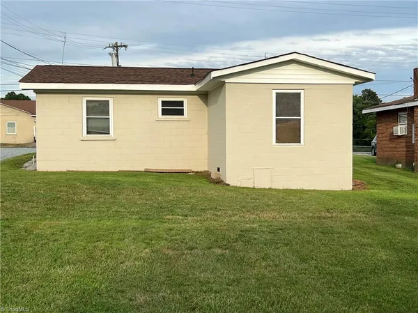 $725,000 | 6327 Blazing Star Drive, Archdale, NC 27263