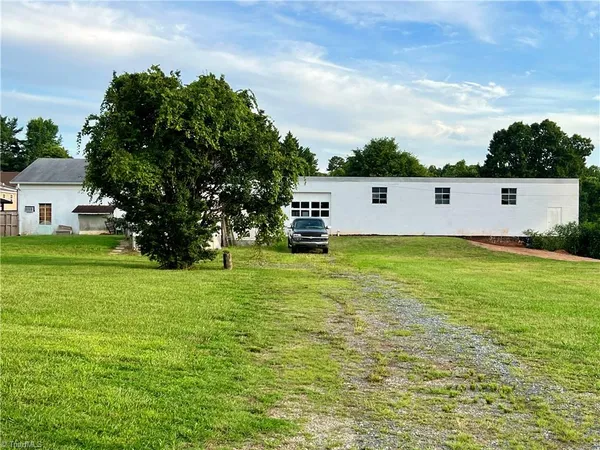 $725,000 | 6327 Blazing Star Drive, Archdale, NC 27263