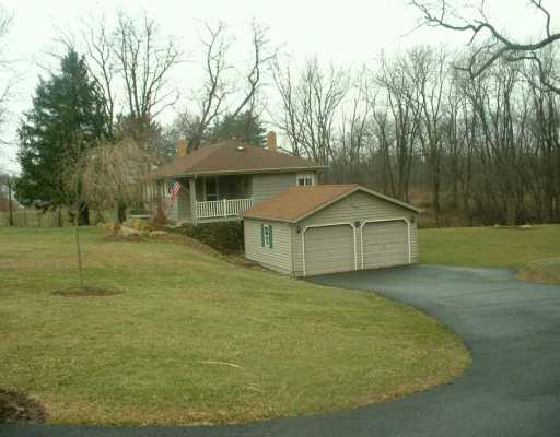 219 Holt Road Aliquippa, PA 15001 - Photo 2 of 8 Gallery Image 2