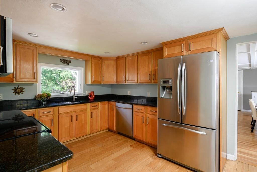 63 Riverside Circle Marshfield, MA 02050 - Photo 9 of 41 Gallery Image 9