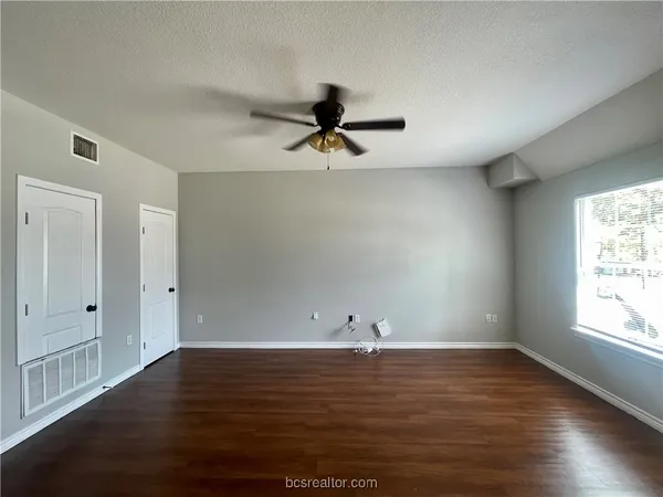 $1,050 | 2006 Monito Way, Unit B, Bryan, TX 77807