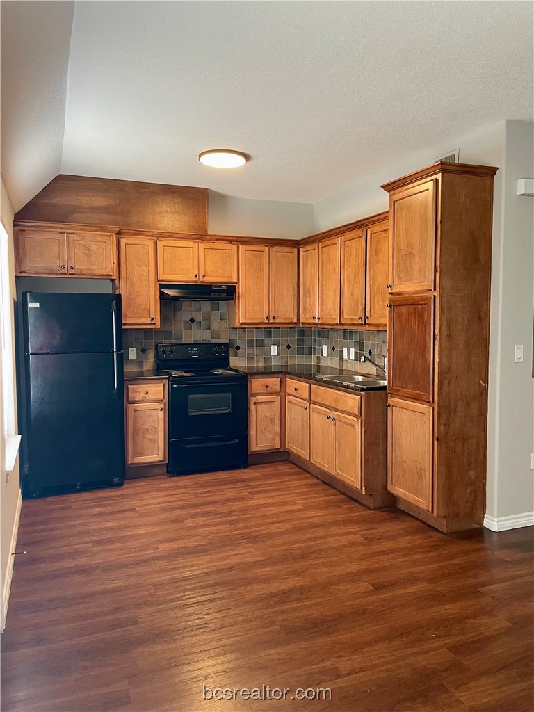 2006 Monito Way, Unit B Bryan, TX 77807 - Photo 6 of 18