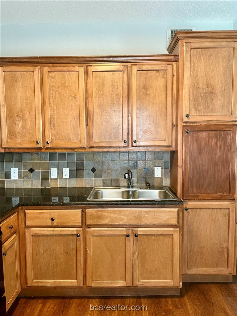 2006 Monito Way, Unit B Bryan, TX 77807 - Photo 8 of 18