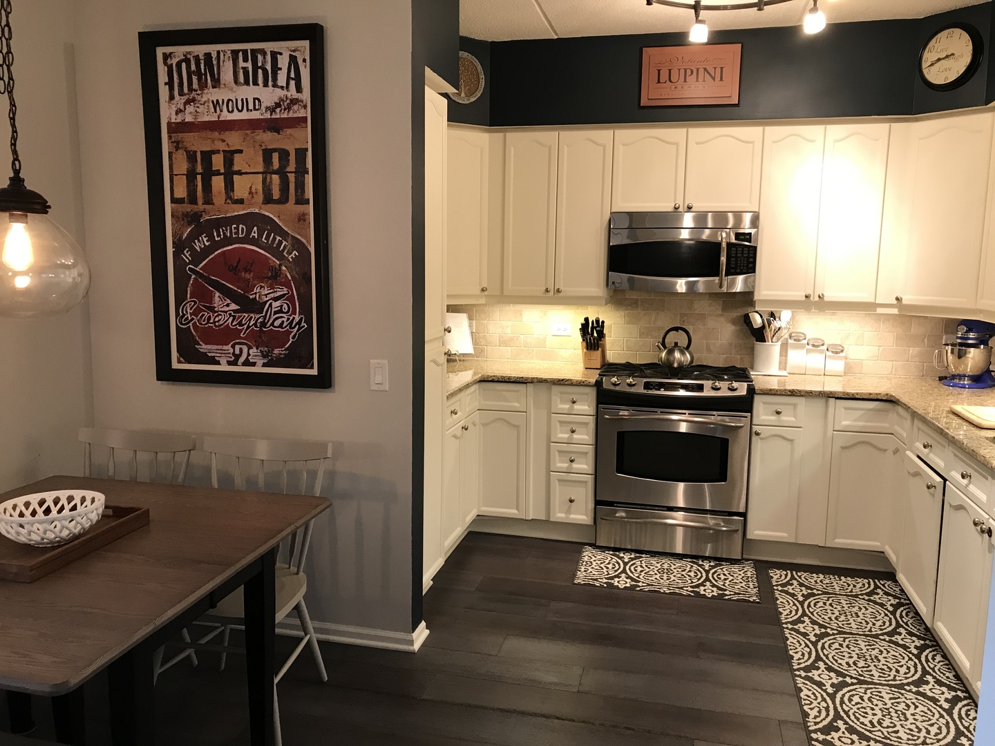 190 Johnson Street, Unit 304 Palatine, IL 60067 - Photo 3 of 26