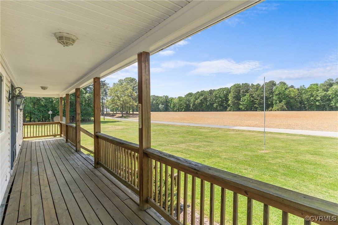 9717 Robin Road Disputanta, VA 23842 - Photo 4 of 50 Gallery Image 4
