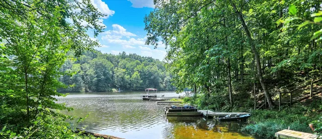 $299,900 | 3609 Mockingbird Lane, Nashville, IN 47448